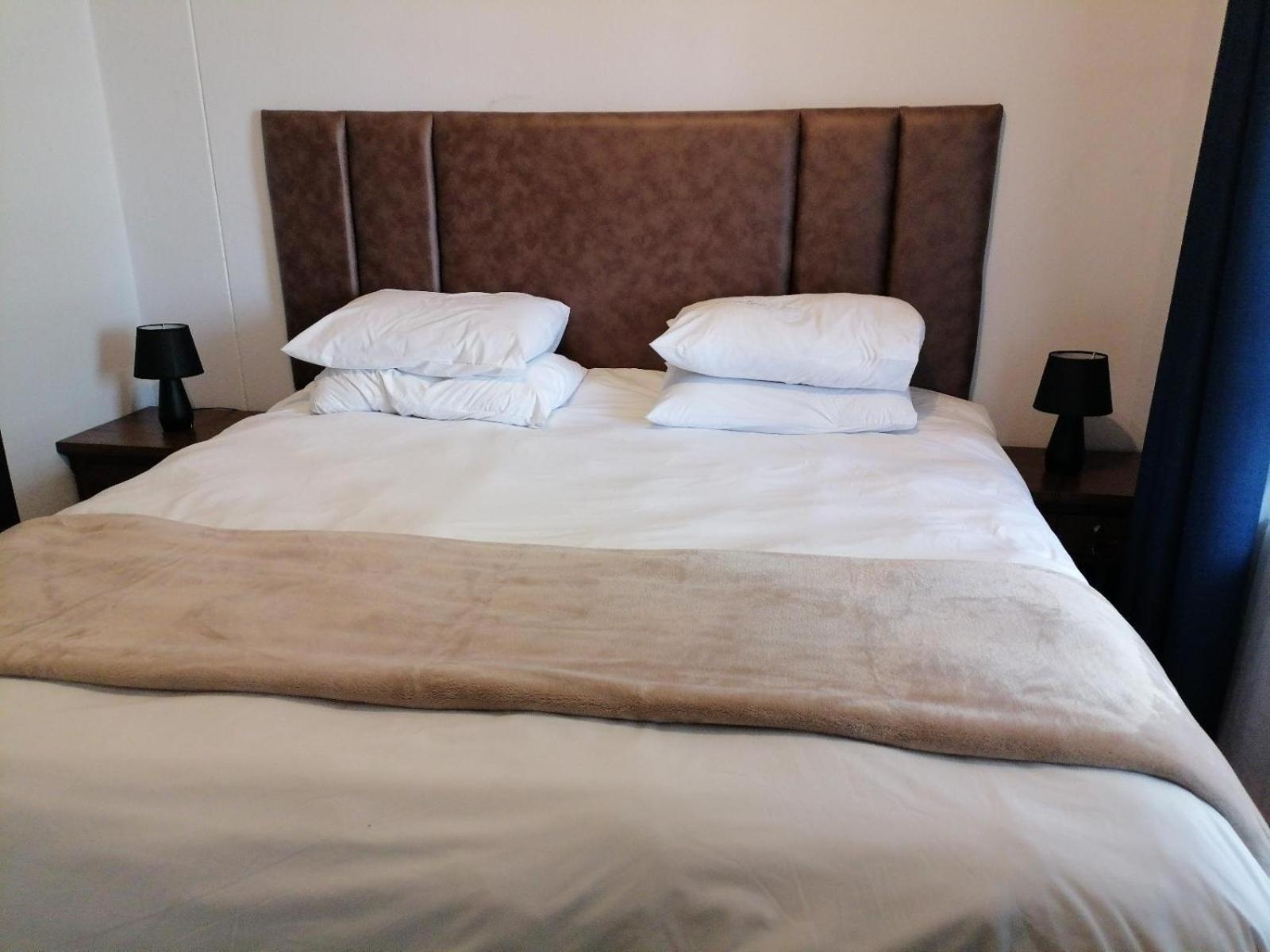 Emabheleni Executive Suites Westpoint Йоханнесбург Номер фото